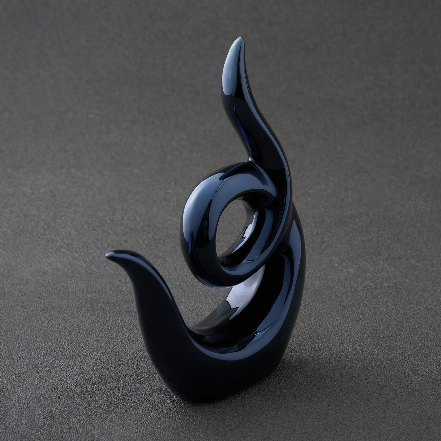Palmero - Mystic Mingle Centerpiece