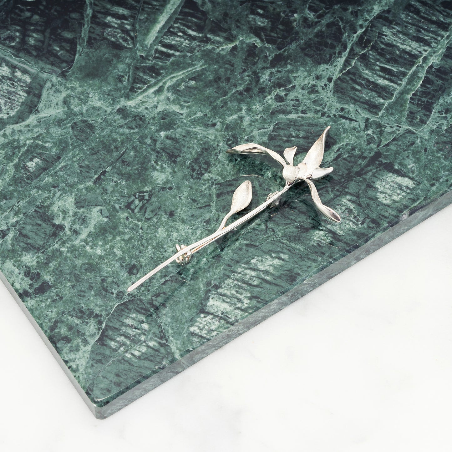 Palmero Arboreal Leaf Brooch